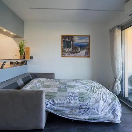 Appartement La Dolce Casa, Piscine, Balcon Antibes