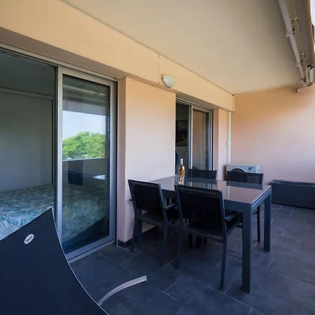 شقة La Dolce Casa, Piscine, Balcon أنتيب